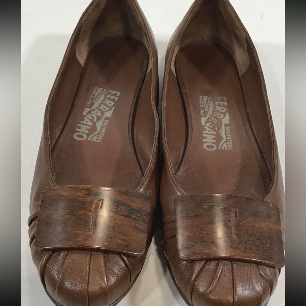 Salvatore Ferragamo Women's Brown Leather Buckle Ballet Flats Size 7.5b